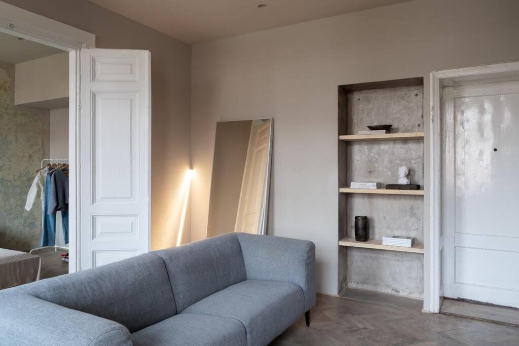 Authentic 1 Bd Old Town Apartment By Hostlovers Kaunas Exterior photo